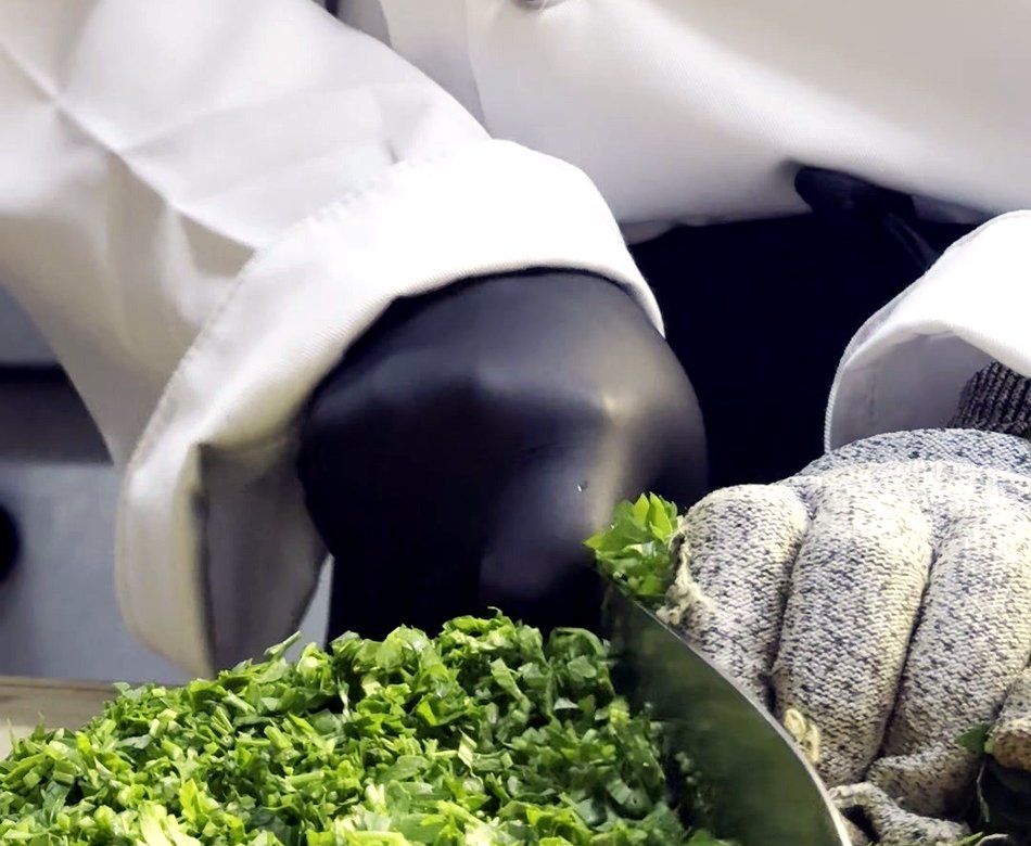 En cuisine, tout se prépare à la main